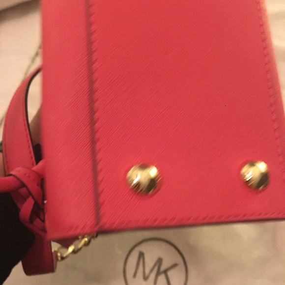 Michael Kors Sm Hamilton in Gorgeous Watermelon - Picture 5 of 8